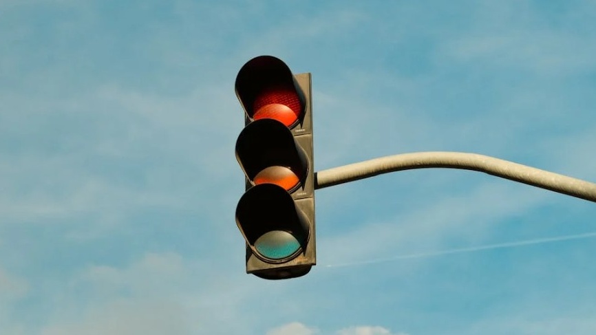 In Francia andrà in prigione chi supera di 50 km il limite di velocità