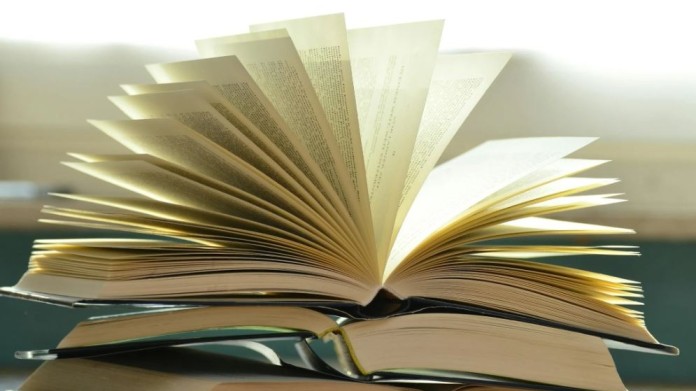 Il mistero di Elena Ferrante. Come l’anonimato ha trasformato “L’amica geniale” in un fenomeno globale