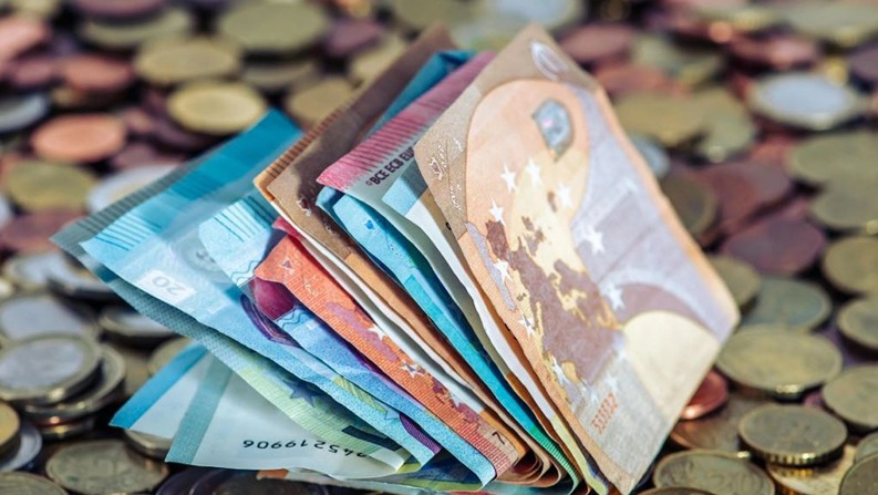 Corruzione in aumento nel mondo: l’allarme di Transparency International colpisce anche l’Italia