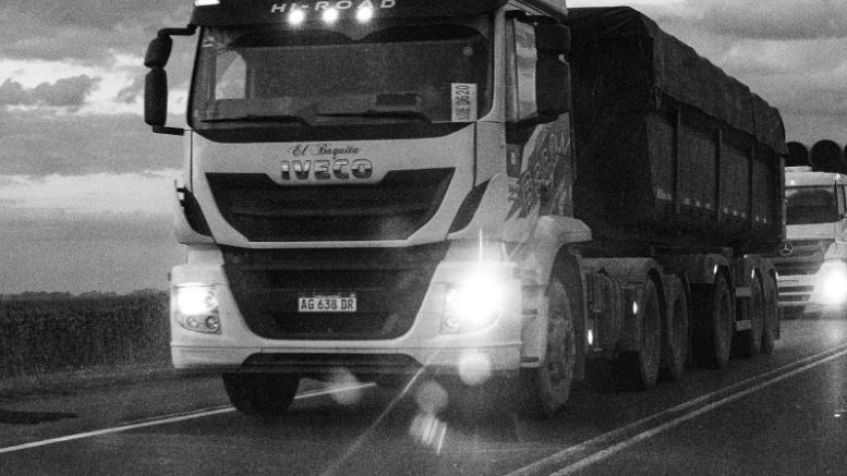 Iveco divisa tra Tata e Leonardo, la svolta che cambia l’industria italiana