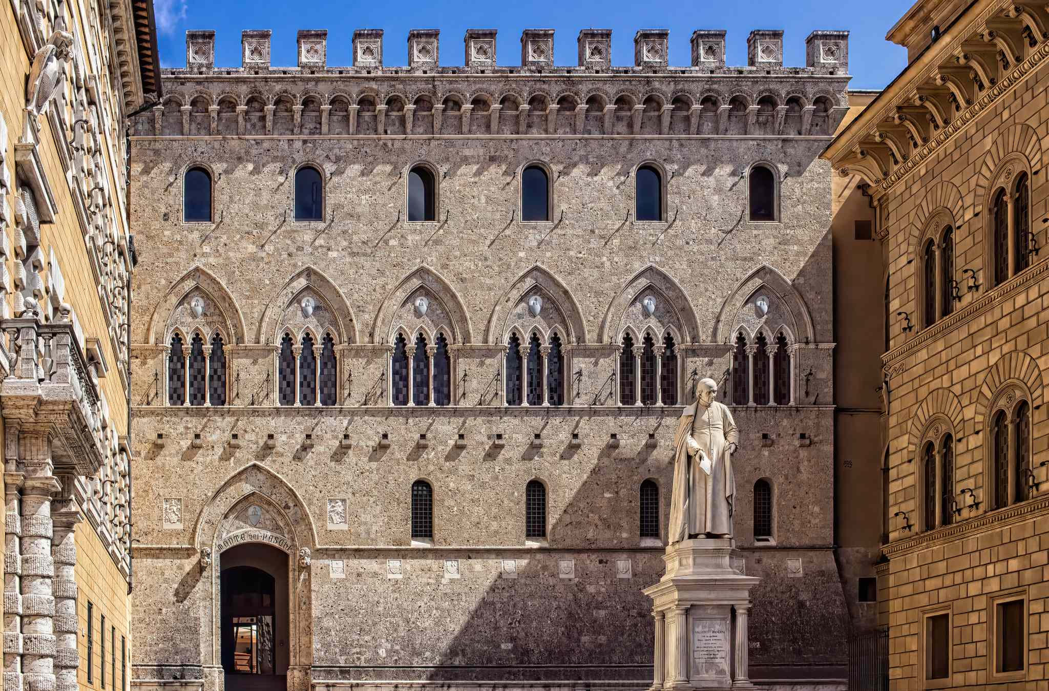 MPS, la rivincita del 'malato' e la conquista di Mediobanca