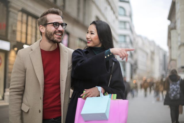 Fiducia in lieve ripresa: consumatori più ottimisti, imprese ancora caute