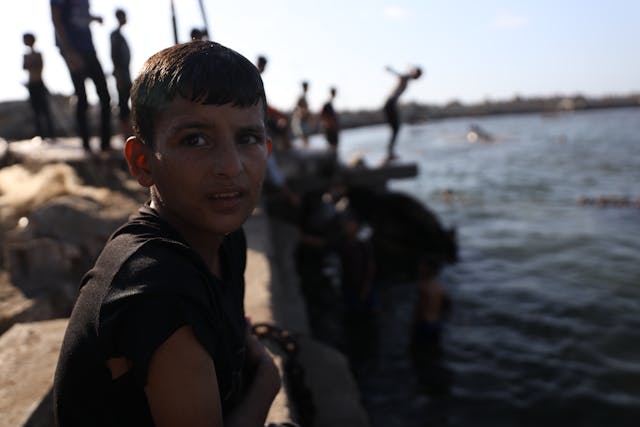 Bambini malnutriti a Gaza: oltre 54.000 casi di denutrizione acuta secondo lo studio pubblicato su The Lancet
