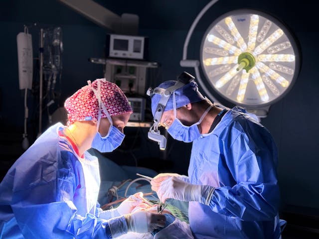 La sanità inquina: il nuovo allarme OCSE sulla necessità di decarbonizzare ospedali e forniture