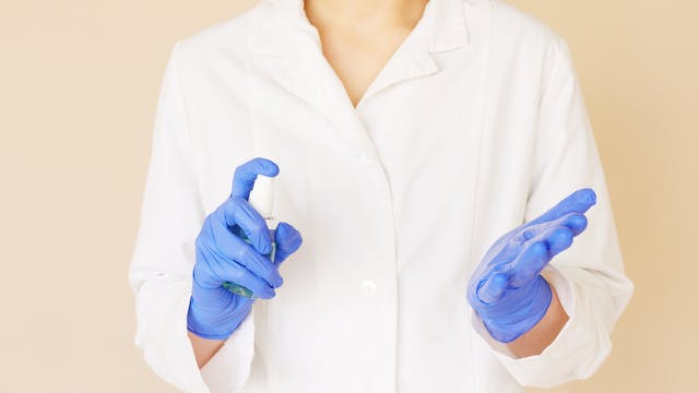Spray nasale con nanoparticelle d’oro porta il litio nel cervello