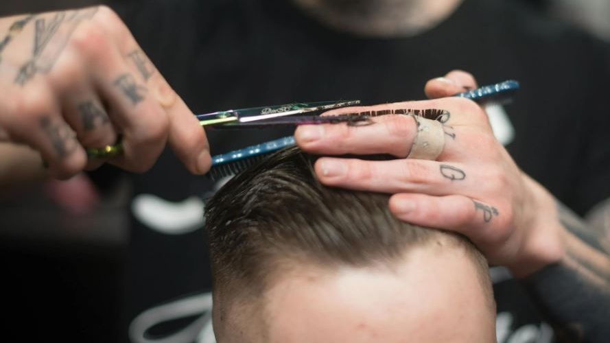 Barberie hipster: il boom del barbiere all’italiana tra New York e le nuove tendenze uomo