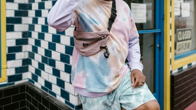 Marsupio da uomo: praticità, stile e tendenze