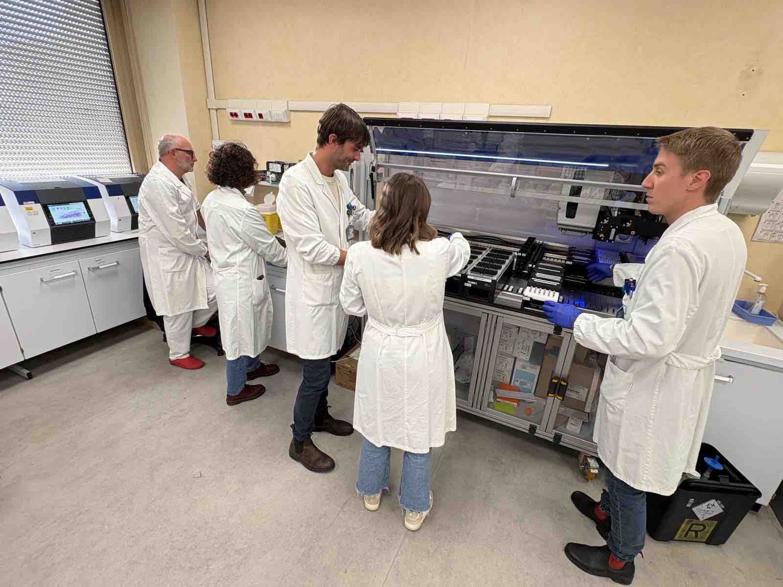 Una rivoluzione silenziosa nella lotta al cancro, il Gemelli attiva la biopsia liquida in house