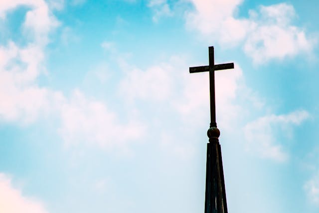 Vergogne d'Italia. A Napoli una chiesa storica potrebbe diventare una moschea