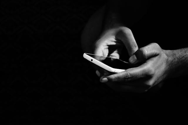 Digital detox: cos’è e perché fa bene alla salute mentale