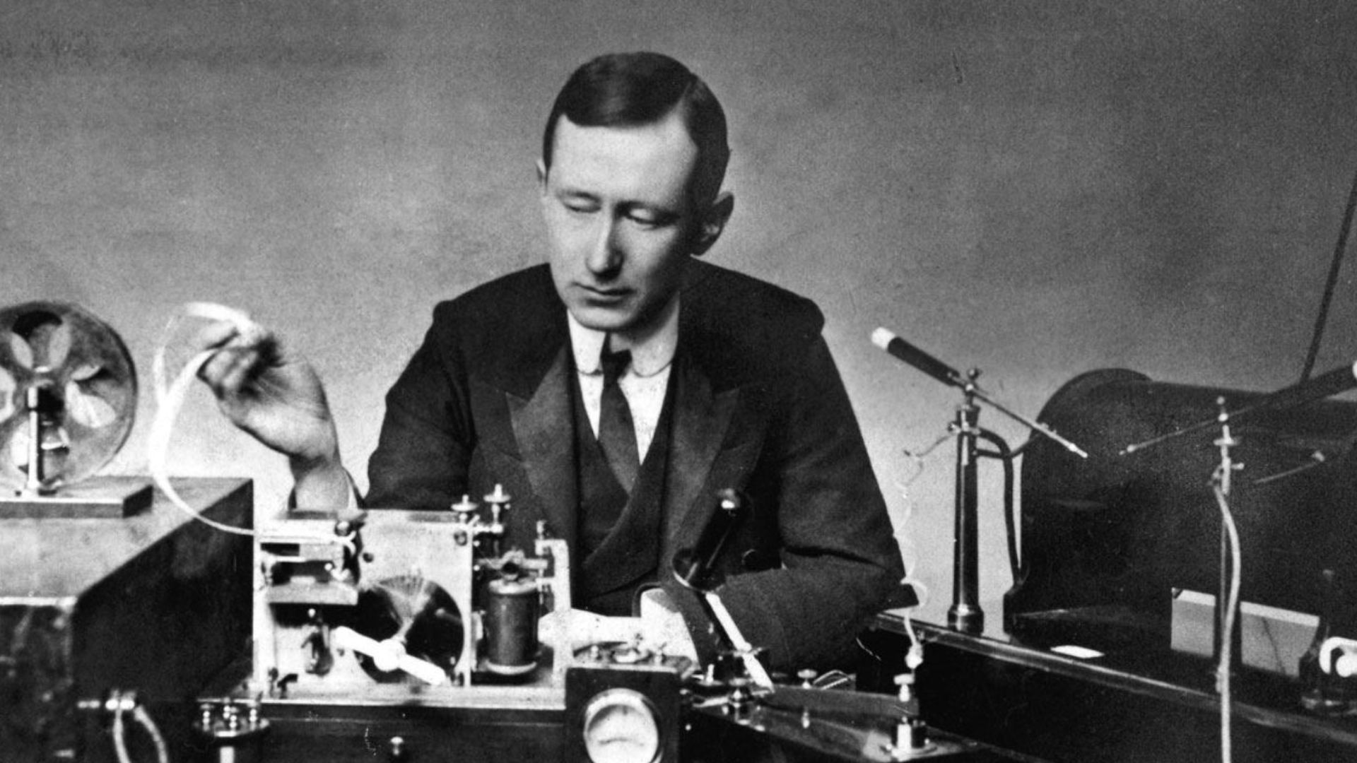 ITALIANI: POPOLO DI POETI, SANTI, NAVIGATORI E…SCIENZIATI