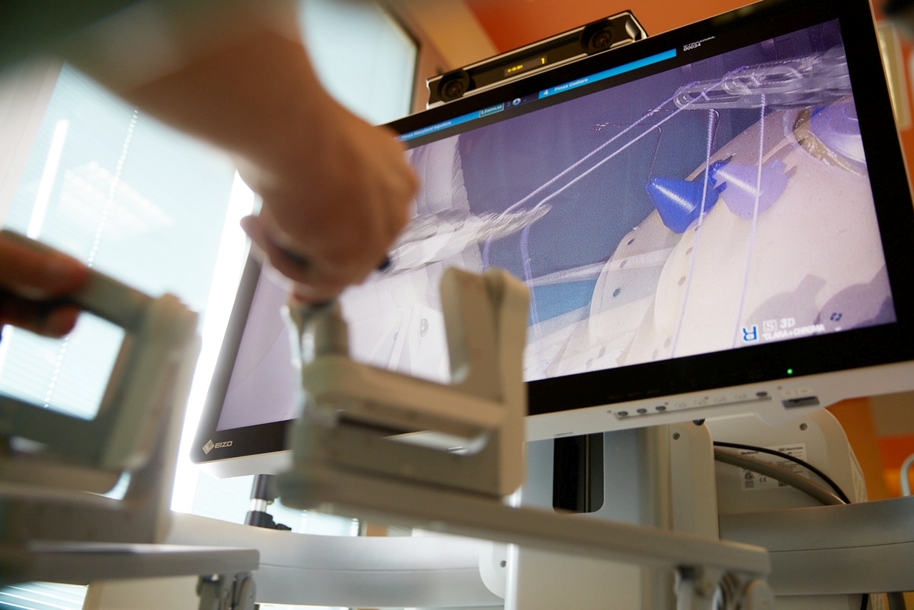 CHIRURGIA ROBOTICA: IN EMILIA ROMAGNA IL PRIMO ROBOT HUGO PER L'UROLOGIA