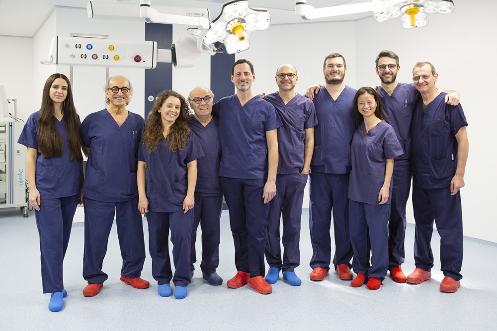 IL PRIMO INTERVENTO CON ROBOT HUGO PER CHIRURGIA ONCOLOGICA DEL COLON RETTO