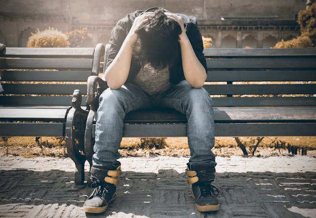 Solitudine, fenomeno sociale che favorisce la depressione
