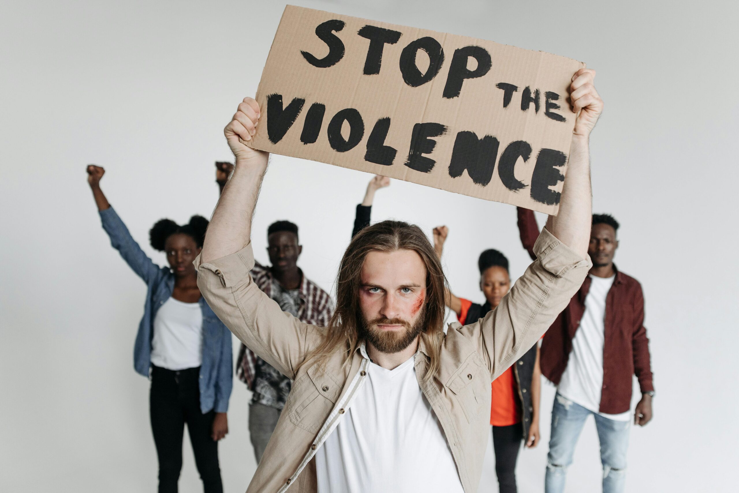 Violenza contro le donne, allarme sociale e istituzionale