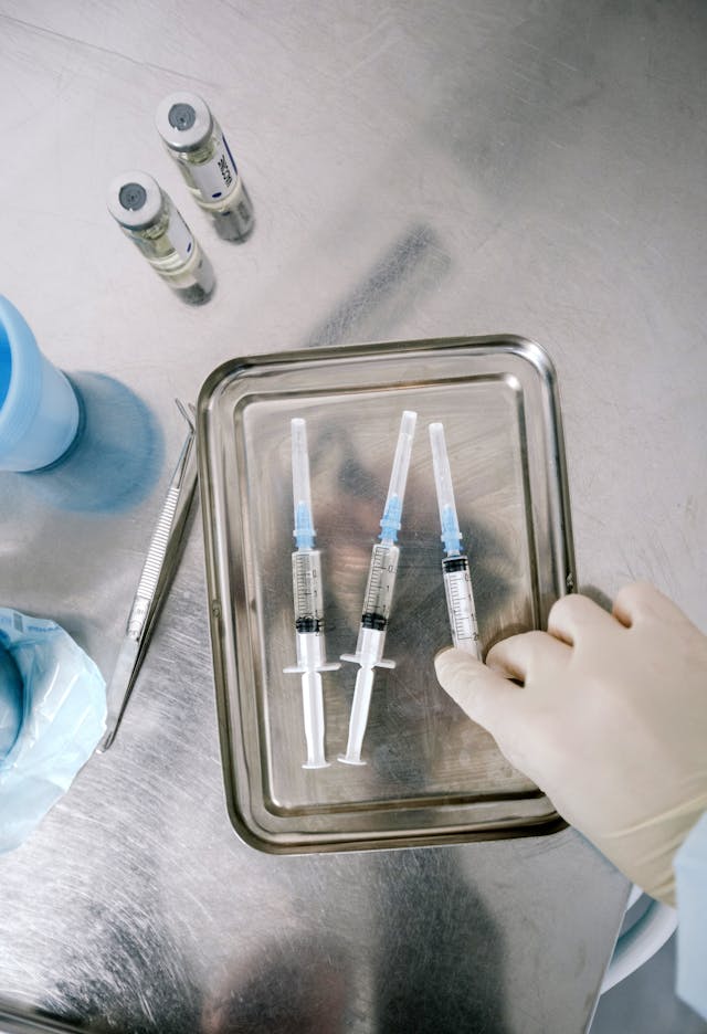 Vaccinazioni infantili in crisi: in vent’anni nessun progresso contro morbillo, polio e TBC