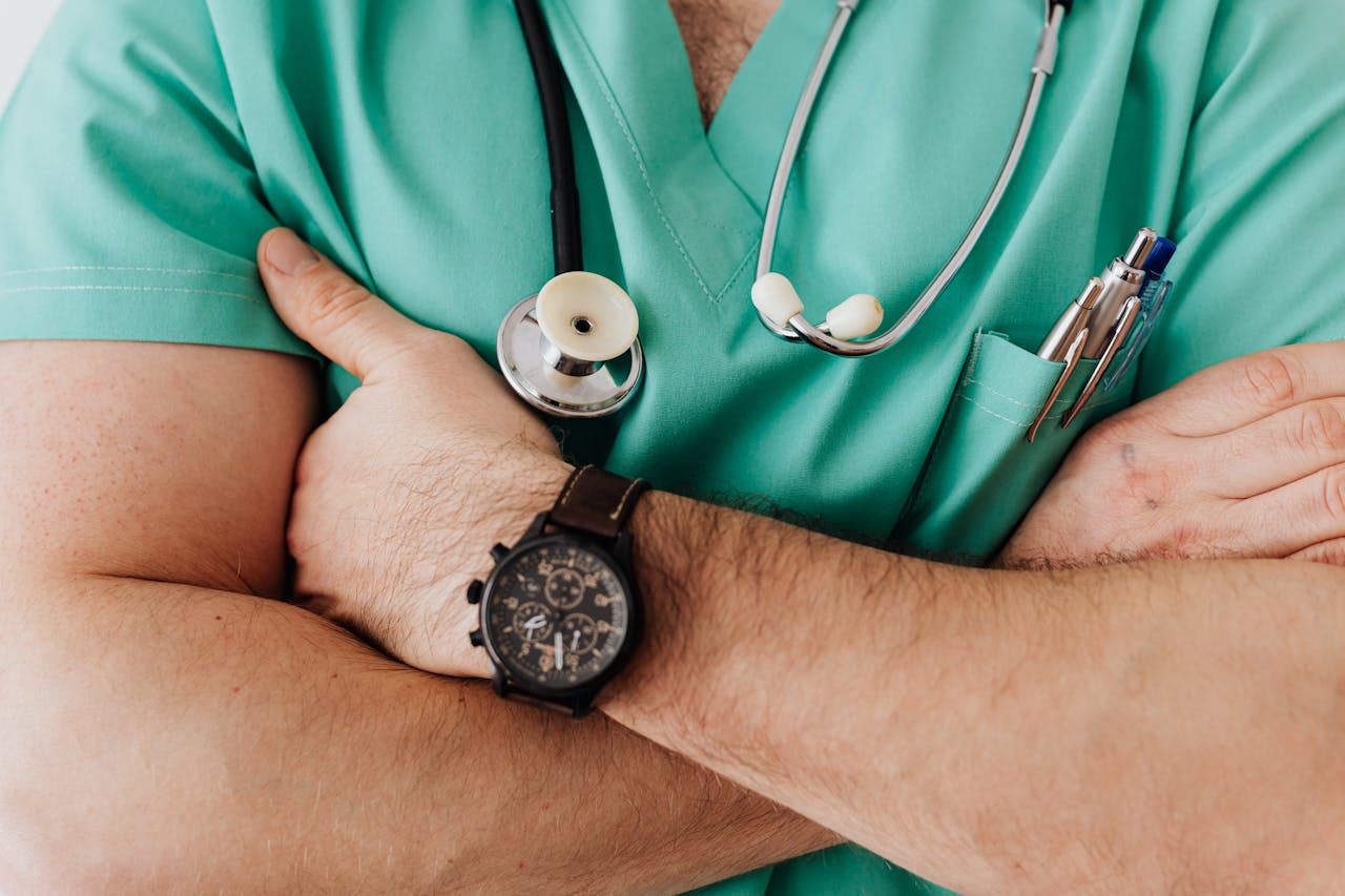 Inghilterra: uno sciopero dei medici paralizza l'assistenza pubblica