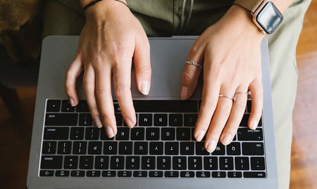 Due italiani su tre cercano risposte sulla salute online, ma temono le fake news